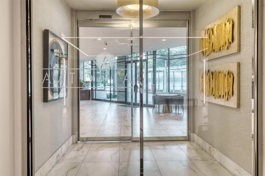 1409 Post Oak Boulevard #2004, Houston, TX 77056 - Image #2