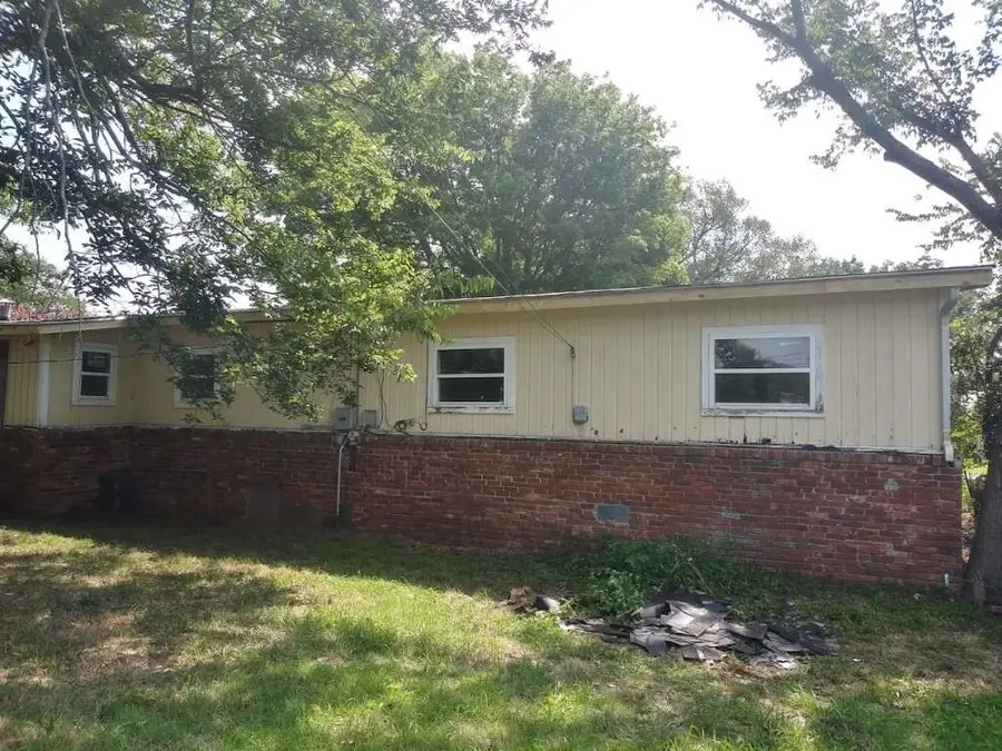1105 S Ash Street, Chelsea, OK 74016 - #2