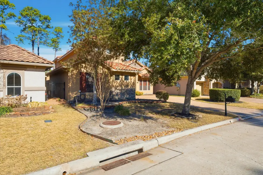 2818 Twin Fountains Drive, Houston, TX 77068 - Image #2