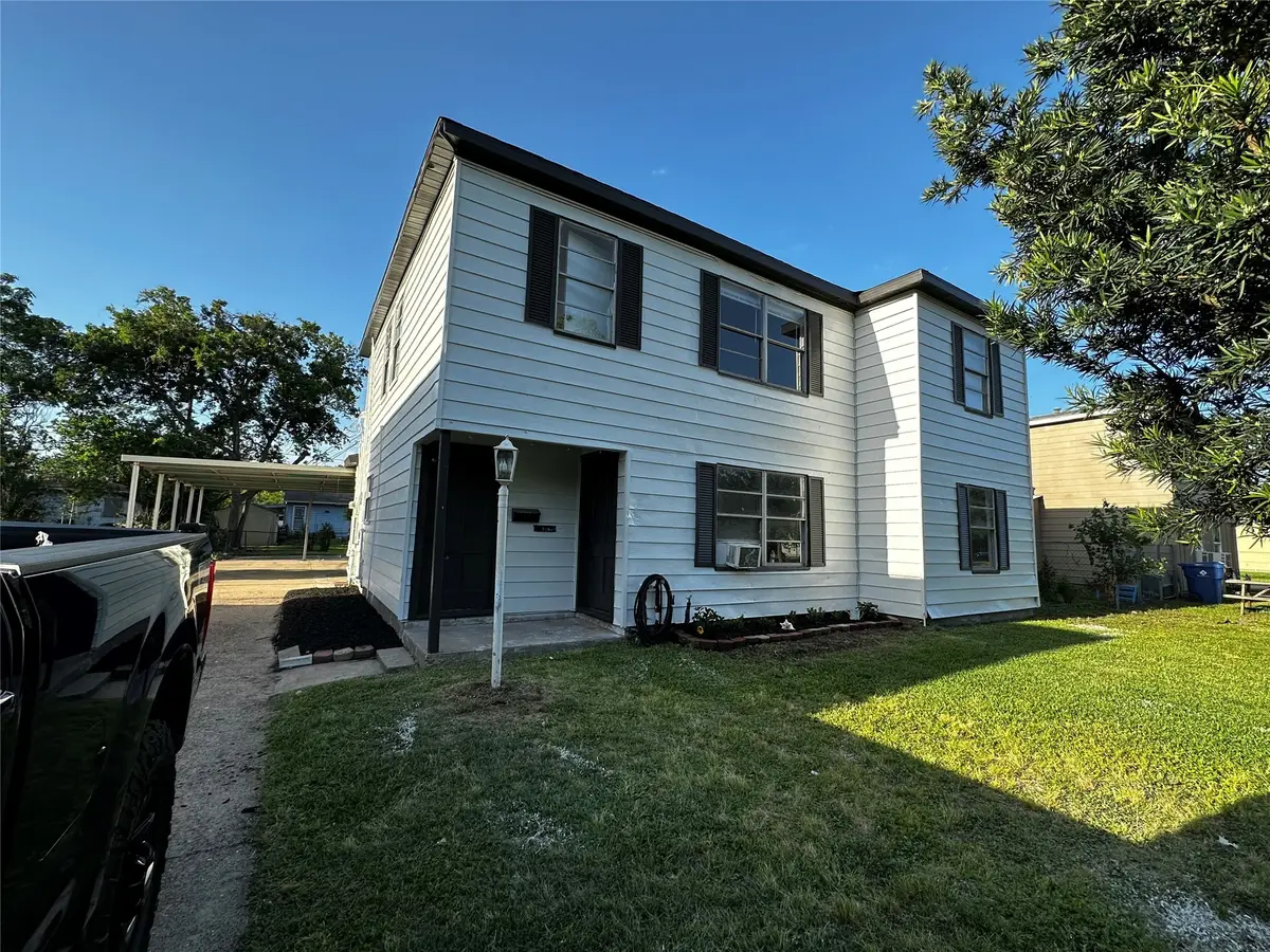 1208 7th Avenue N, Texas City, TX 77590 - Image #1