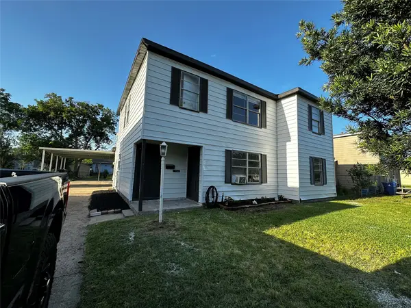 1208 7th Avenue N, League City, TX 77590