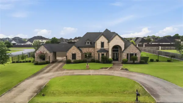7702 Grovewood Court, Pearland, TX 77581