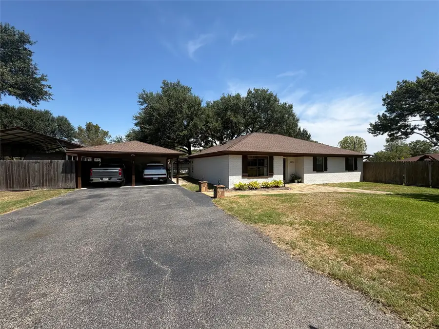1011 Lee Road, Columbus, TX 78934 - #2