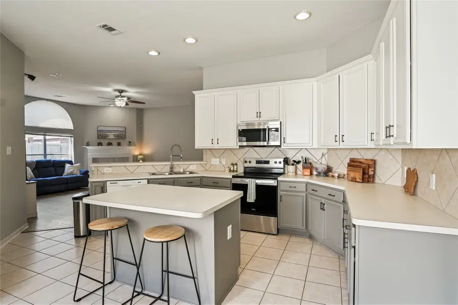 5710 Shady Hollow Court, Rosharon, TX 77583 - #2