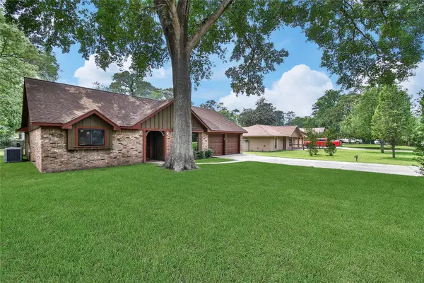 1626 Hamblen Road, Kingwood, TX 77339