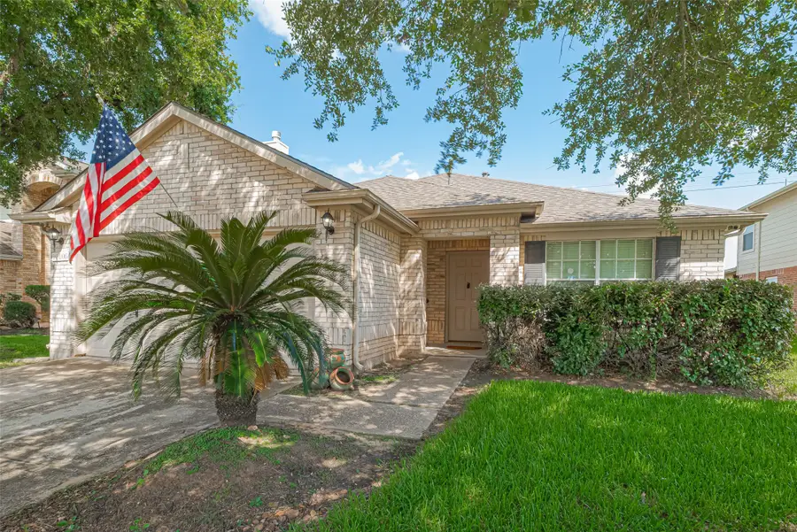 10106 Hollyvine Lane, Houston, TX 77089 - Image #2