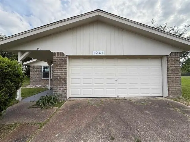 1241 Grannis Avenue, Port Arthur, TX 77640 - #2