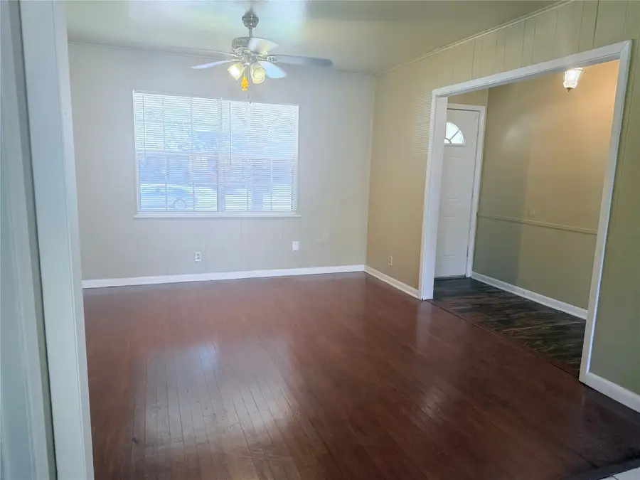 3818 Knotty Oaks Trail, Houston, TX 77045 - Image #2