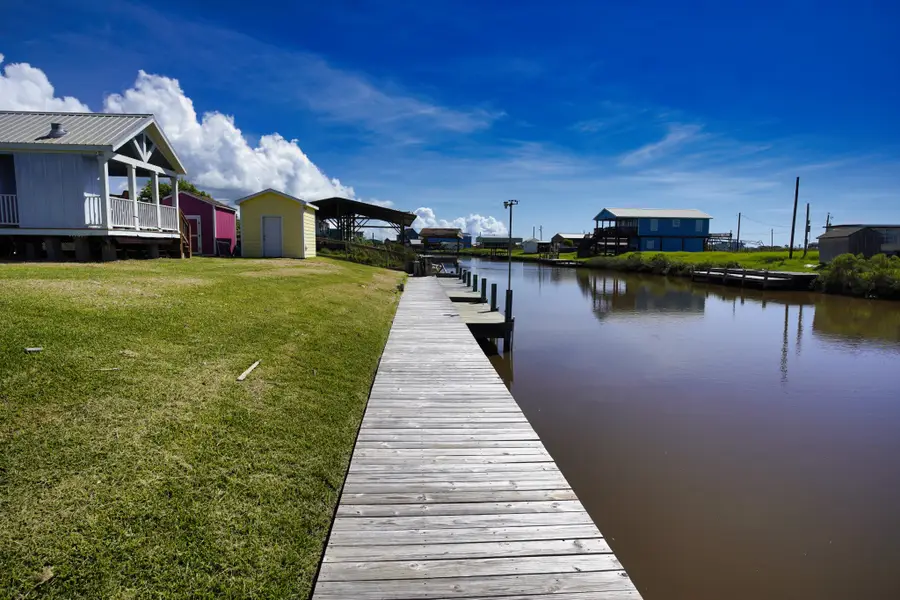 355 Cr 202 Gulfview, Sargent, TX 77414 - Image #3