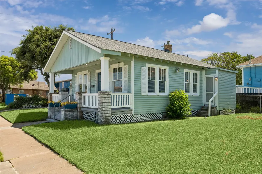 2407 41 St Boulevard, Galveston, TX 77550 - #3