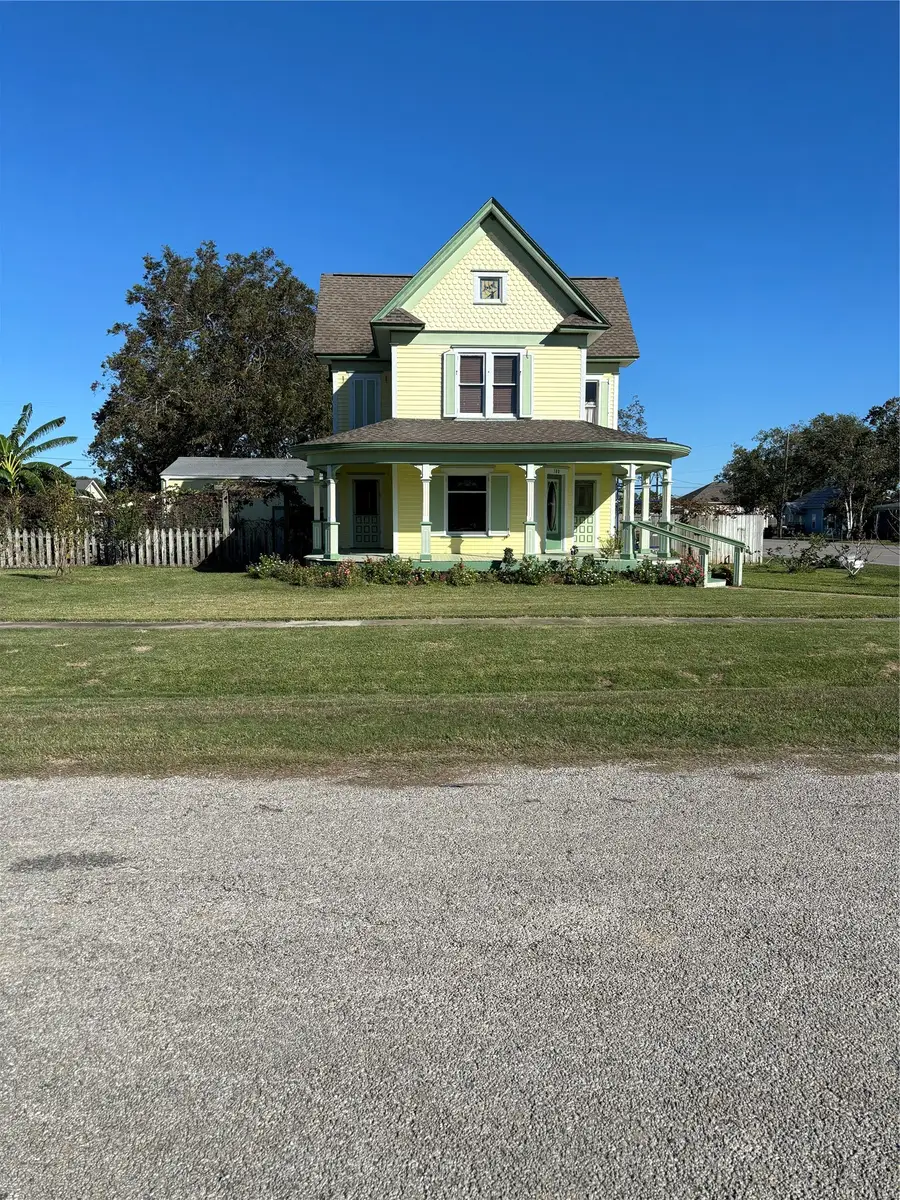 100 Welch Avenue, Palacios, TX 77465 - #3