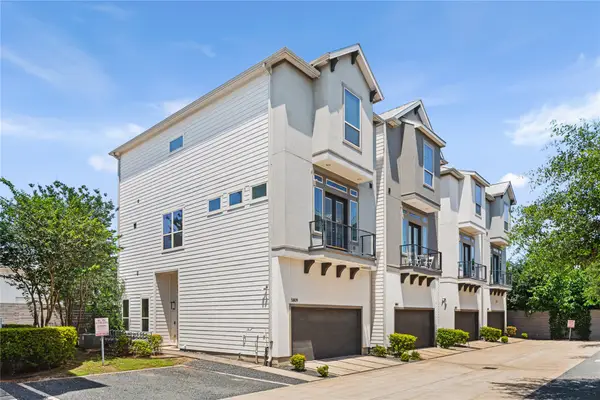 5809 E Post Oak Lane, Houston, TX 77055