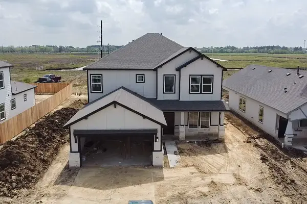 422 Zeus Mountains Drive, Crosby, TX 77532