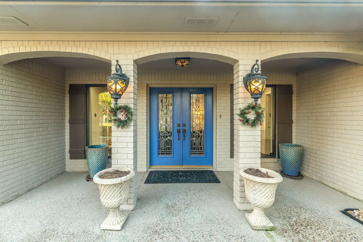 20 Amherst Court, Conroe, TX 77304 - Image #1