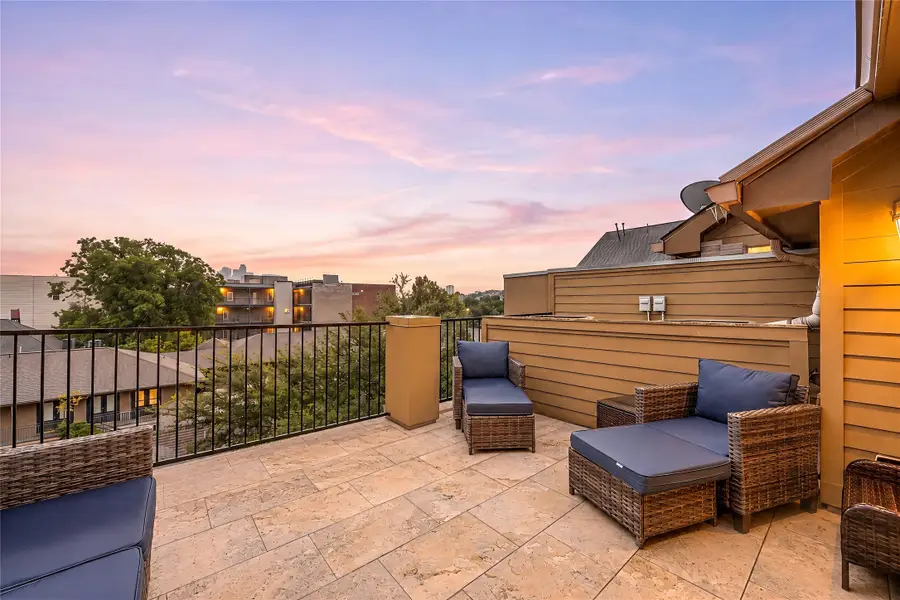 2409 Commonwealth Street, Houston, TX 77006 - #2