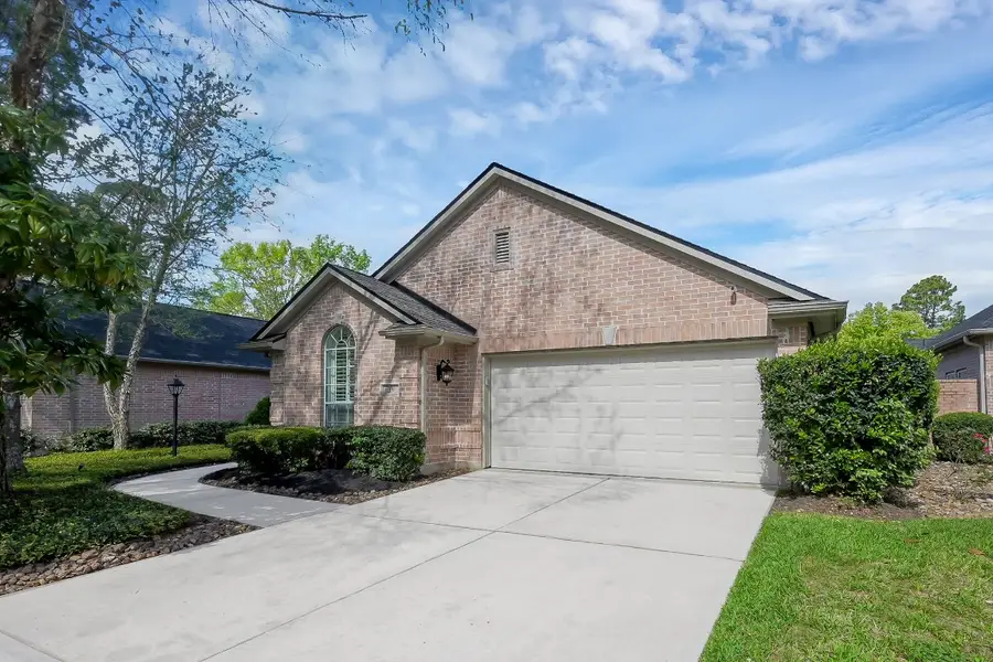 15 Rockledge Drive, The Woodlands, TX 77382 - #3