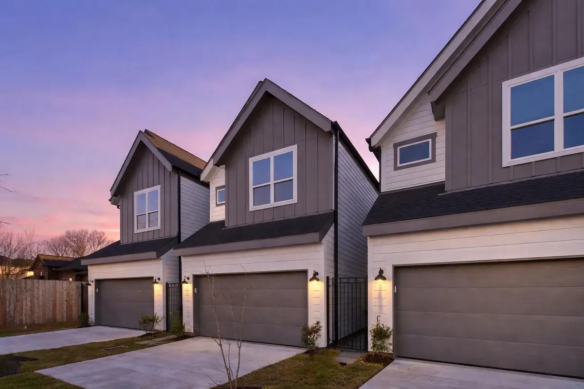 5027 Golden Forest Drive #B, Houston, TX 77091 - Image #1