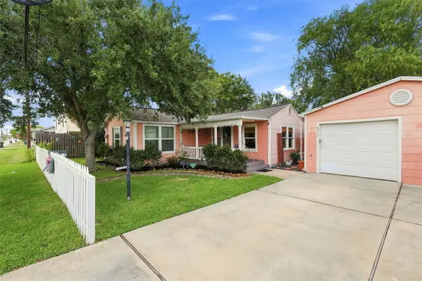 6317 Avenue R, Galveston, TX 77551