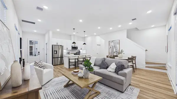 2726 Reynolds Street, Houston, TX 77009