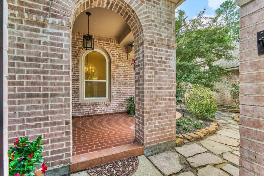 66 S Castlegreen Circle, The Woodlands, TX 77381 - #3