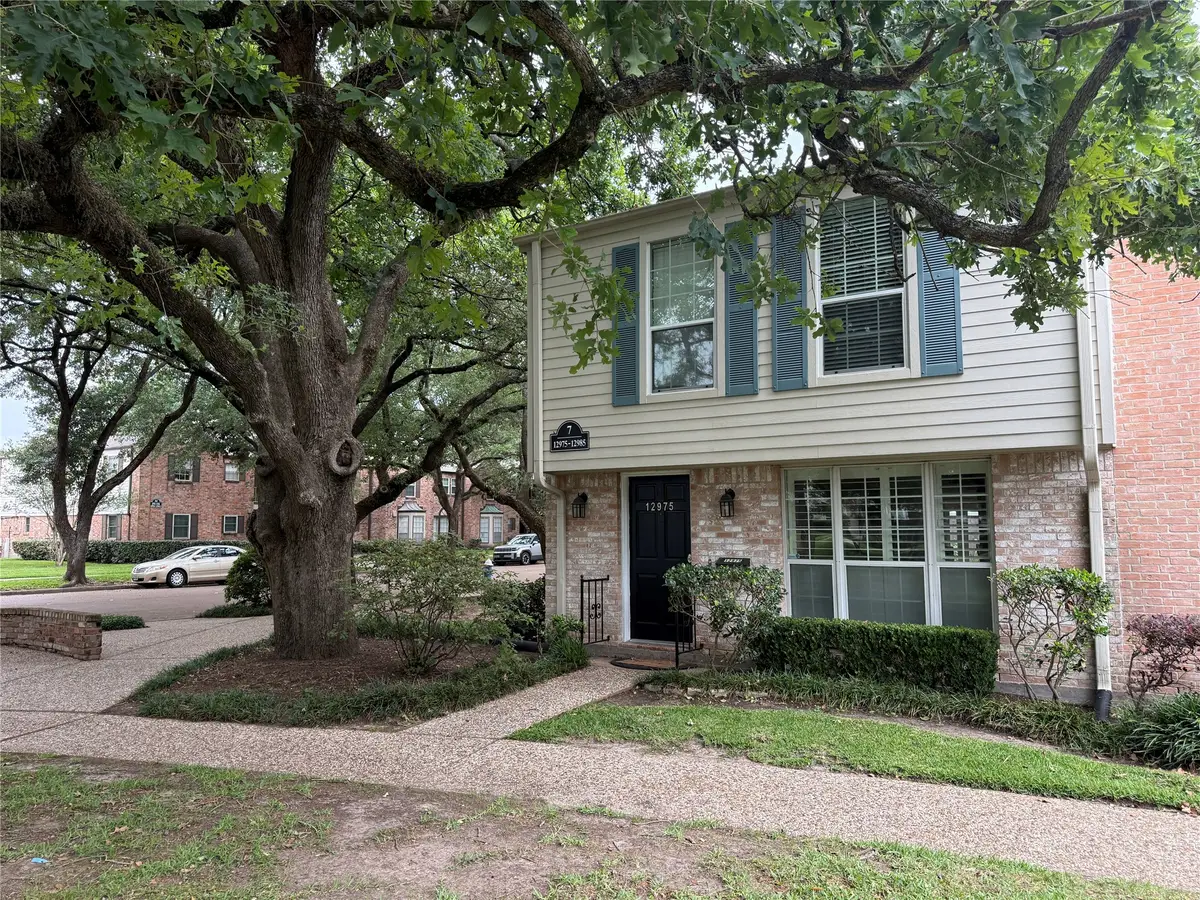 12975 Trail Hollow Dr Avenue, Houston, TX 77079 - #1