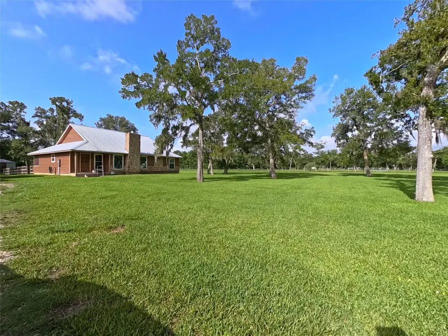 3063 County Road 580, West Columbia, TX 77486 - #2