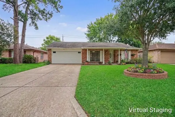 16811 Bougainvilla Lane, Friendswood, TX 77546