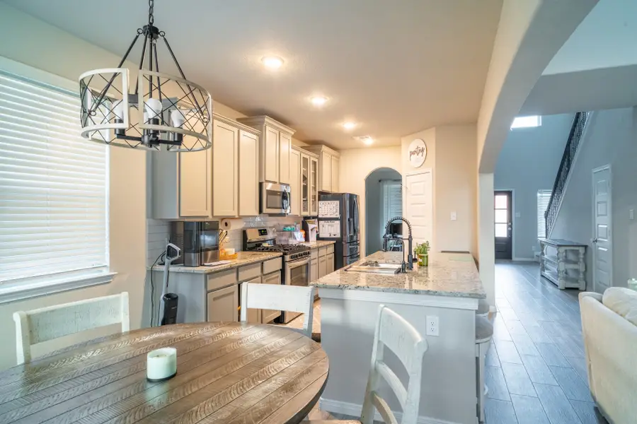 5296 Latigo Court, Alvin, TX 77511 - Image #2