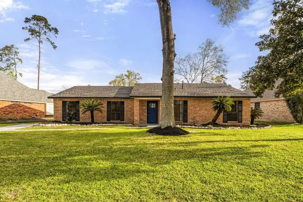 8014 17th Green Drive, Humble, TX 77346