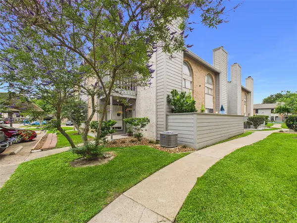 260 El Dorado Boulevard #1807, Houston, TX 77598