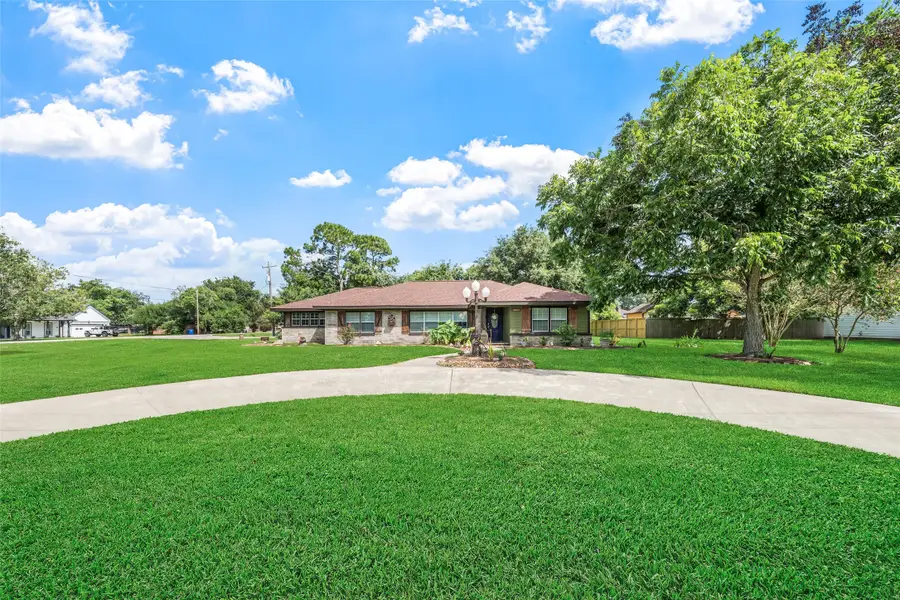 5803 5th Street, Danbury, TX 77534 - #3