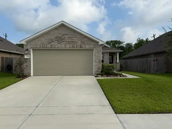 1174 Filly Creek Drive, Alvin, TX 77511