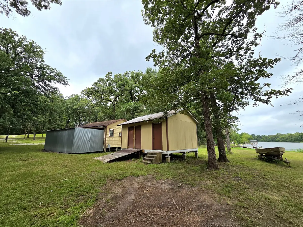 311 Chestnut Bend, Huntsville, TX 77320 - #1