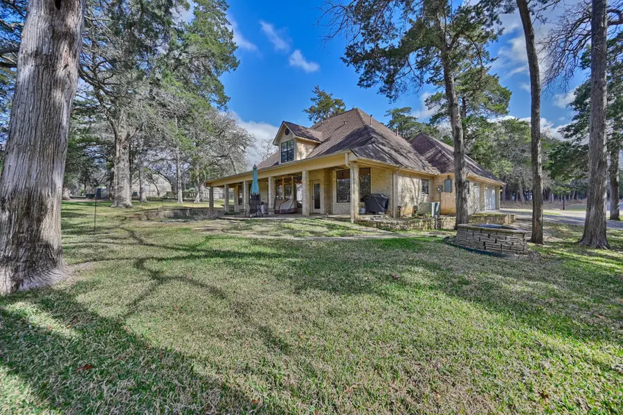 111 Oakmont Drive, New Ulm, TX 78950 - #2