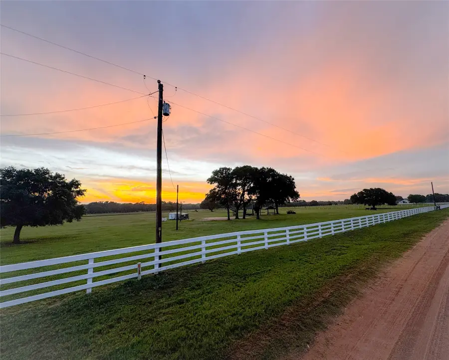 986 Private Road 1024, Hallettsville, TX 77964 - #3