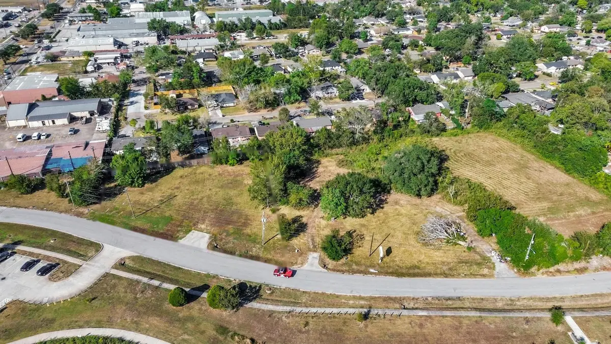 5441 Simsbrook Drive, Houston, TX 77045 - #1