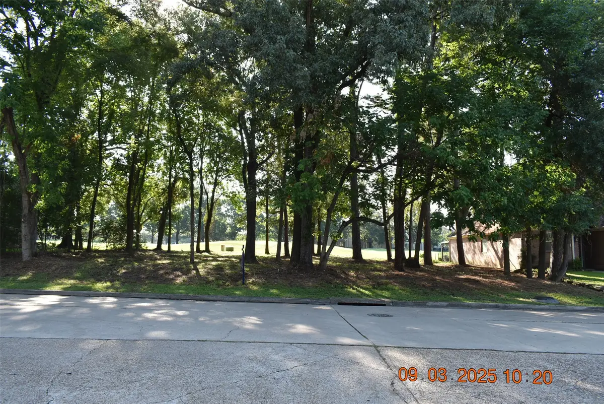 3550 & 3554 Country Club Boulevard, Montgomery, TX 77356 - Image #1