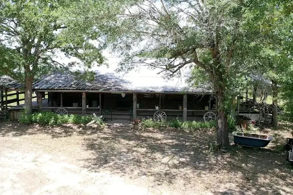 3107 Bob Mathews Street, Bedias, TX 77831