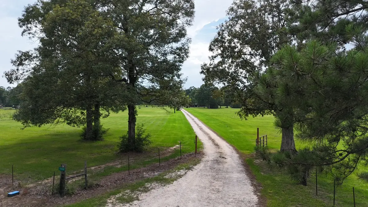 1028 County Road 721, Buna, TX 77612 - #1