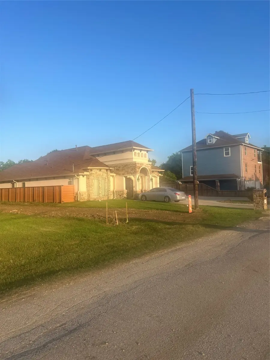 122 N 3rd Street, South Houston, TX 77587 - #3