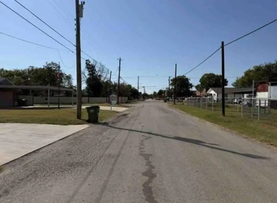1007 2nd Avenue, Mineral Wells, TX 76067 - Image #2