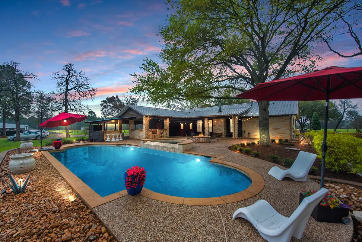 4 Willow Creek, Huntsville, TX 77340 - #1