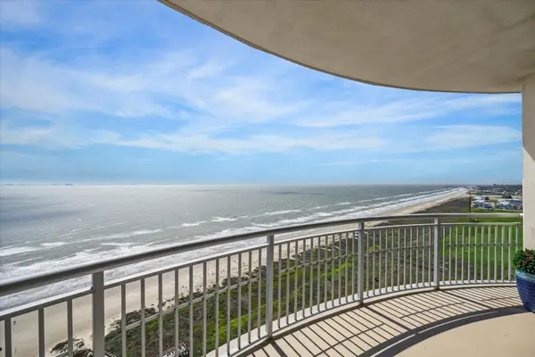 801 E Beach Drive #TW2305, Galveston, TX 77550