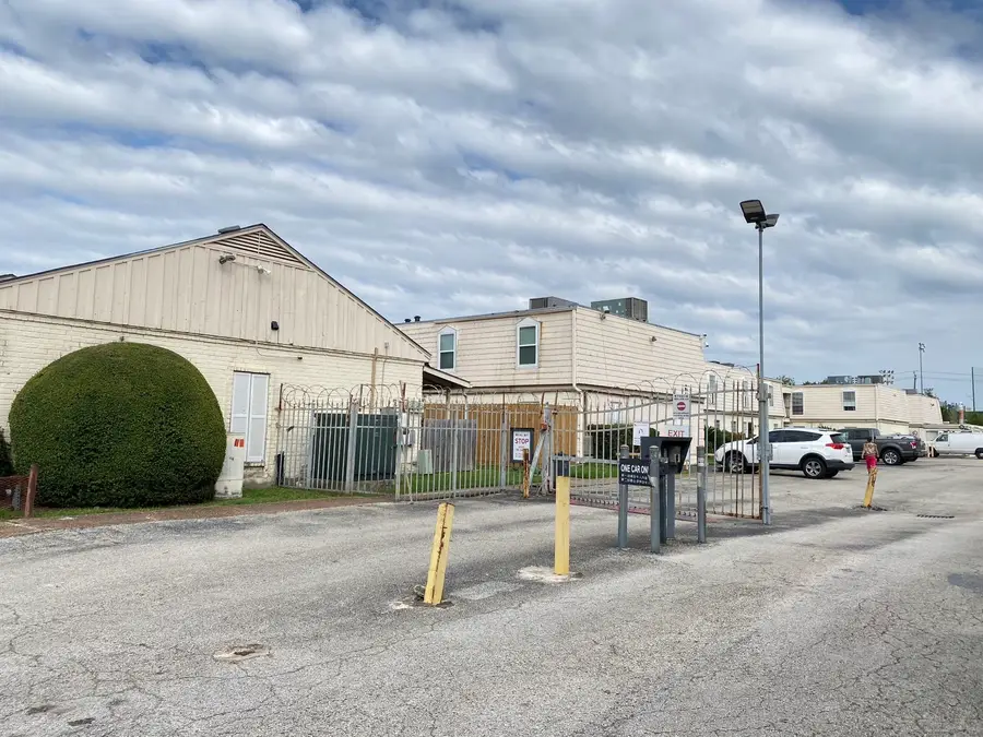 6201 Ranchester Drive #19, Houston, TX 77036 - Image #3