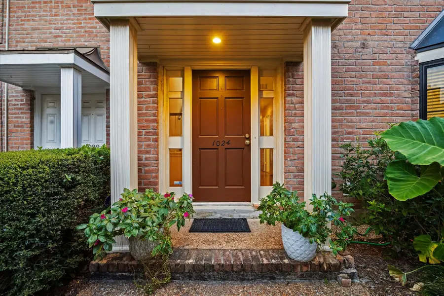 1024 Augusta Drive #1024, Houston, TX 77057 - Image #2