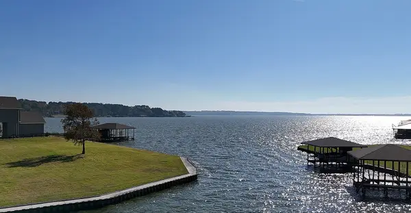 235 Peninsula Drive, Livingston, TX 77351