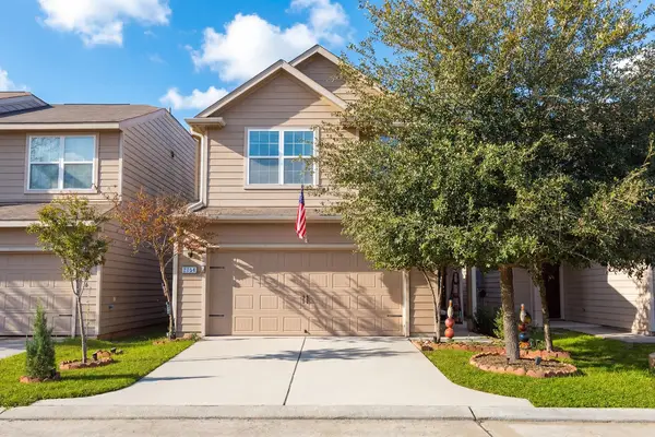 2054 Sweet Lilac Drive, Houston, TX 77090