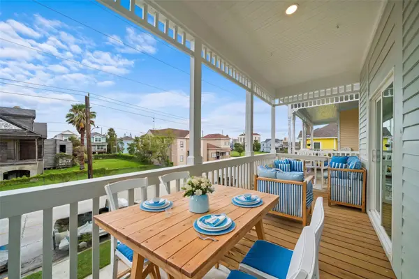 2813 Ball Street Street, Galveston, TX 77550