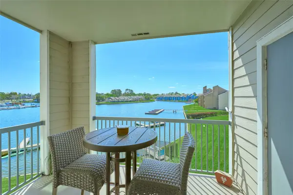 12800 Melville Drive #202B, Montgomery, TX 77356