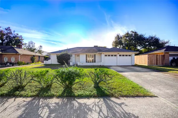 10823 Radford Lane, Houston, TX 77099